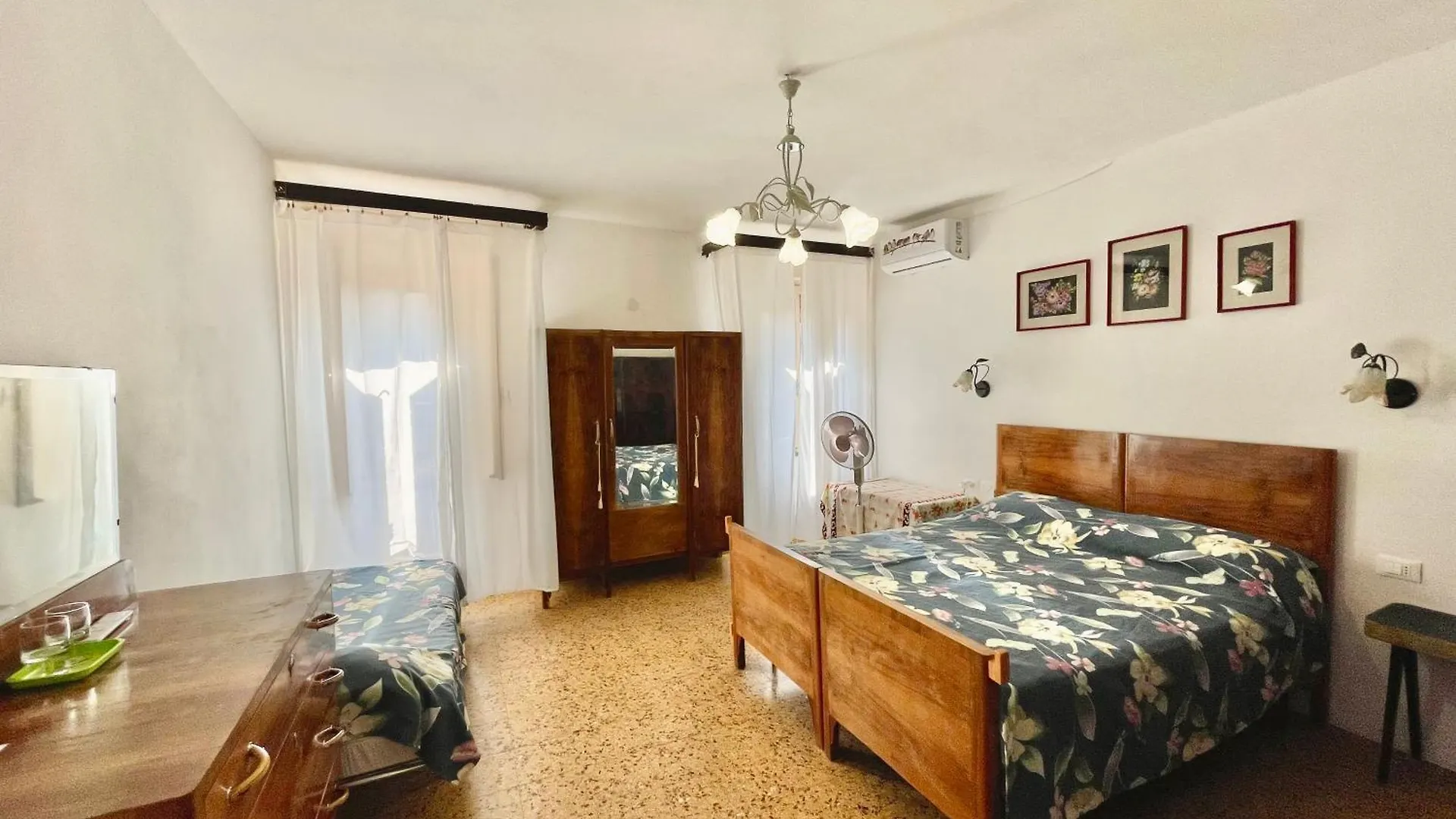 L'Encanto De Luna -Una Casa Autentica Comacchiese Comacchio 0*,  Italia